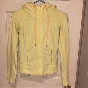 Lululemon Zip Up - Size 4 but could fit a 2